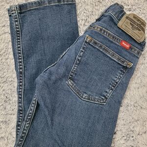 Wrangler Classic Blue Jeans with Red Tag
